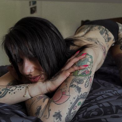 Jenny 🖤 (jennyjenoff) Header Photo Added 2025-06-02