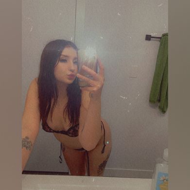 OnlyFans Model Daisy🌼 (daisybooxoxo444) Profile Image