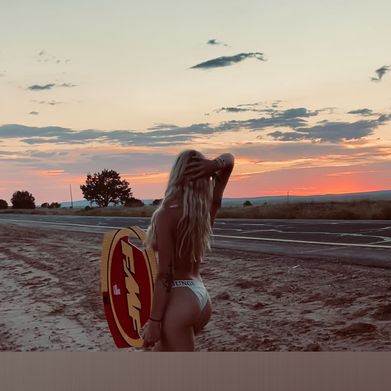 Motocross 🤍 (mottobabe) Header Photo Added 2025-05-24