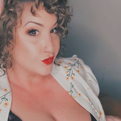 Betty 🍷Bordeaux (bettybordeaux) Profile Photo Added 2025-03-11