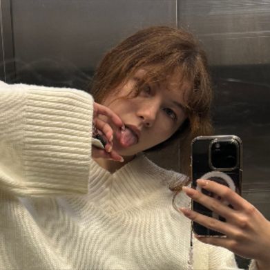 Christy (makogirl) Header Photo Added 2024-12-17