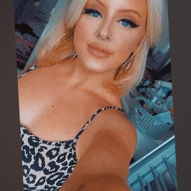 OnlyFans Model barbiecreamz (barbiecreamz) Profile Image