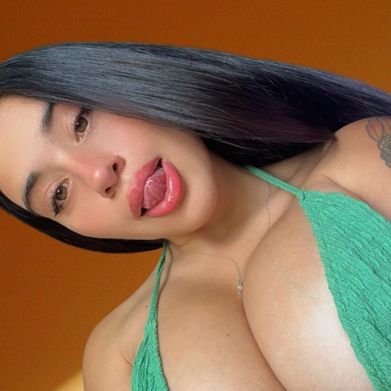 🎁✨🎄𝐒𝐎𝐏𝐇𝐈𝐄 🎄✨🎁 (latinnhot777) Profile Photo Added 2025-11-24