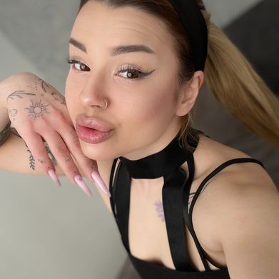 OnlyFans Model Dari (luxedari69) Profile Image