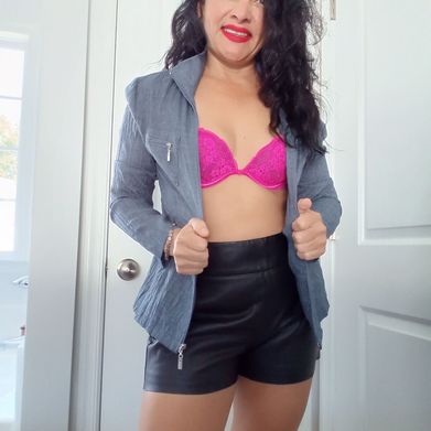 Lina Latinas 💋 (lina.latinas) Profile Photo Added 2025-03-02