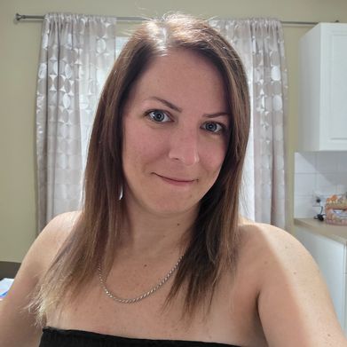 Shortnsweet (u501716976) Profile Photo Added 2025-10-12