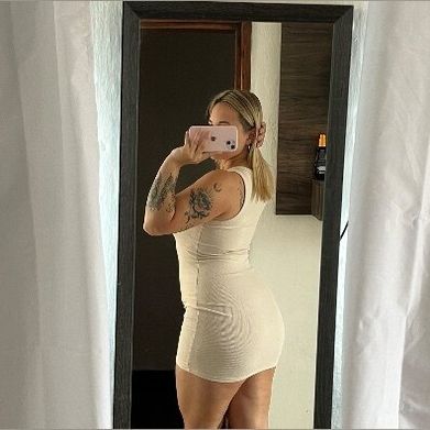 𝚂 𝙾 𝙵 𝙸 𝙰 (sofimore04) Header Photo Added 2025-12-16