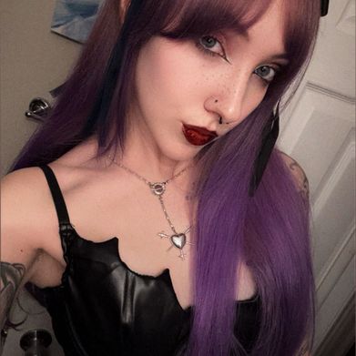 Violet Vixen (thevixenviolet) Profile Photo Added 2025-02-27