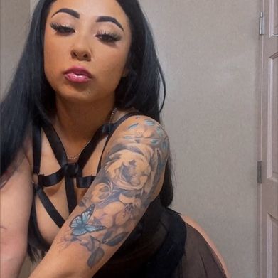 Selene (u492471702) Profile Photo Added 2025-04-15