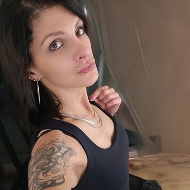 Insatiable mistress (insatiablemistresss) Profile Photo Added 2025-08-16