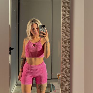 •FETISH LOVER 🩷 Added Photo on 2025-05-06