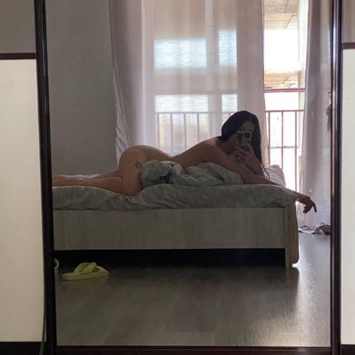 alisa (a.aalisa) Header Photo Added 2025-09-18