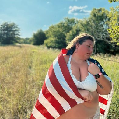 Maddie After Dark 🖤🪞 Added Photo on 2025-07-04