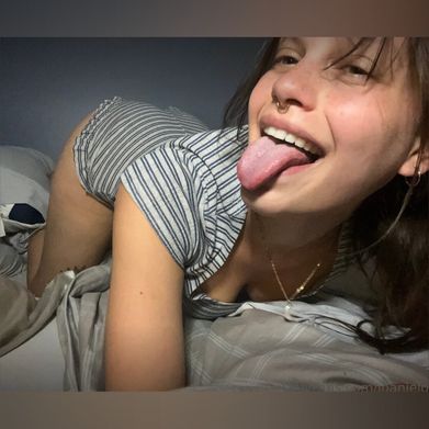 OnlyFans Model Joanie🎀 (joanielove) Profile Image