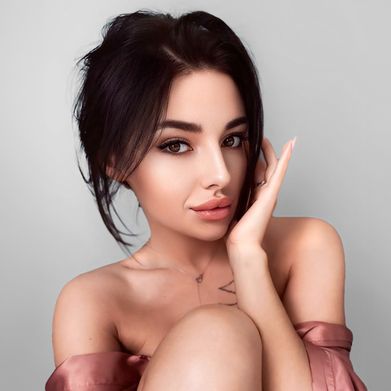 Roxana Rose (rose_roxana) Profile Photo Added 2024-09-14