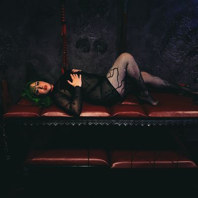 Divine Venus (divine.venus) Header Photo Added 2025-07-05