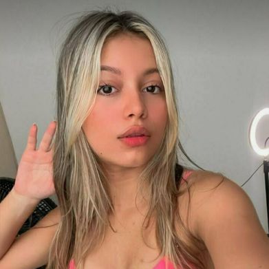 Carina💛 (cariname) OnlyFans profile photo