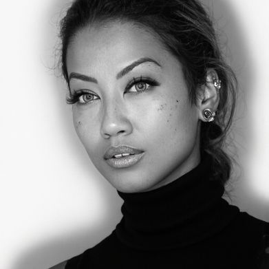 Lily Thai (officiallilythai) OnlyFans profile photo