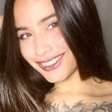 Juli (julietadelbalcon) Header Photo Added 2025-09-22