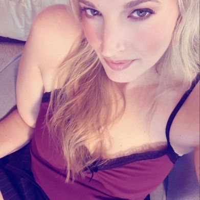 Crazy Blonde (crazyblonde2026) OnlyFans Profile Image