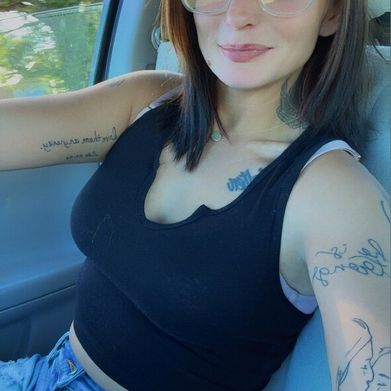 OnlyFans Model Halfpint (naughtytruckerhp) Profile Image