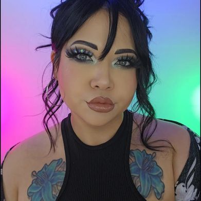 Kari Kay Added Photo on 2025-04-01