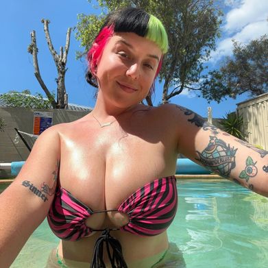 Blossy Blue VIP (blossybluex) Profile Photo Added 2024-09-03