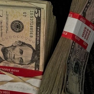 Jas <3 (jasminearryana) Header Photo Added 2025-03-10