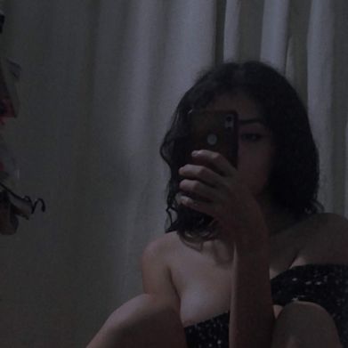 Honey 🍯 (honey_ly) Profile Photo Added 2024-10-15