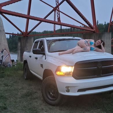 Shortnsweet (u501716976) Header Photo Added 2025-07-31