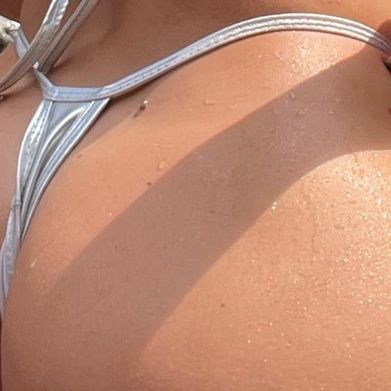 Tania🍒 (taniamaess) Header Photo Added 2024-09-14