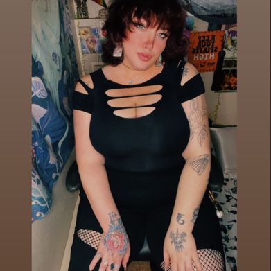 Dottie vixon (dottievixon) Profile Photo Added 2024-12-07