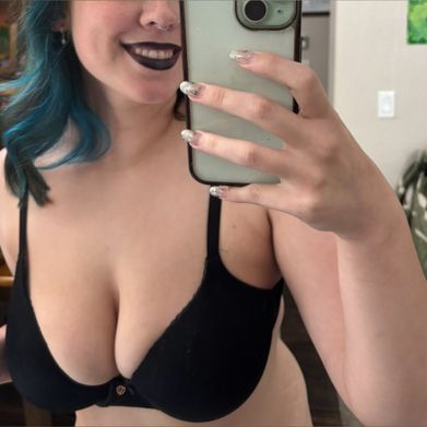 Tina 🖤😈 (tinaegirl) Profile Photo Added 2025-07-31