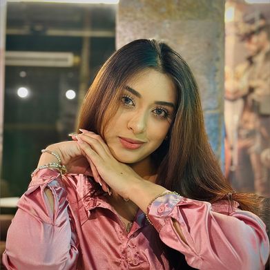 Valen Luvvv 💗💎 (valenluvvv) Profile Photo Added 2025-07-31