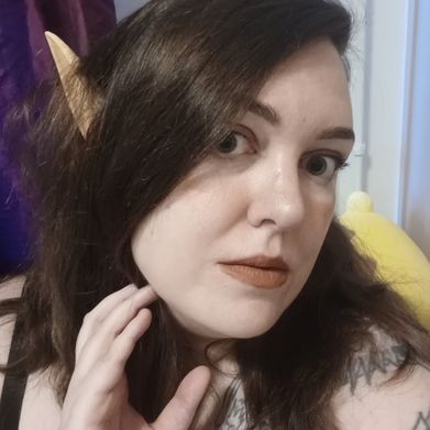 Mistress Lunara (mistresslunara) Profile Photo Added 2025-06-07