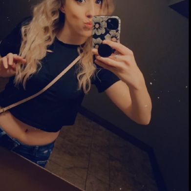 OnlyFans Model Kyrabug93 (kyrabug93) Profile Image