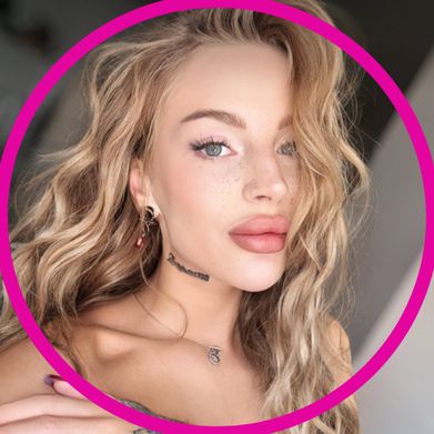 𝐇𝐨𝐧𝐞𝐲 👛 𝐏𝐢𝐞 (honney_pie) Profile Photo Added 2024-11-09