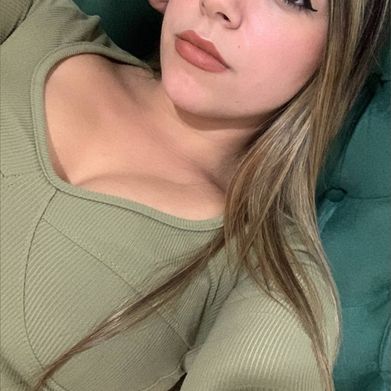 Luna Palmer (lunapalmer) Header Photo Added 2025-01-21