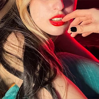 Simply Sweet Anissa 🌸 (simplyanissaa) Header Photo Added 2025-06-24