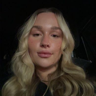 Bella Groves (bellagroves) Profile Photo Added 2025-02-14