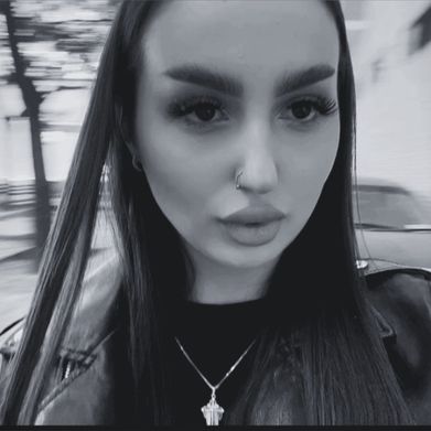 Jolie (jolisse) Profile Photo Added 2025-10-20