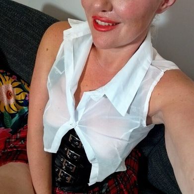 Bound Ember (boundember) Profile Photo Added 2025-10-11