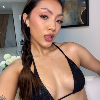 Ava Loraine (avaloraine) Profile Photo Added 2025-11-20