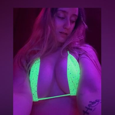 Hannah (hannahcandance) Header Photo Added 2025-07-08