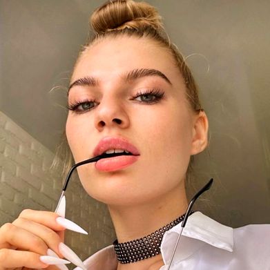 Mila Wood 🌿 (milana_wood) Profile Photo Added 2024-12-12