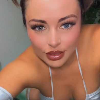 Renata Amores (soyrenatamores) Profile Photo Added 2025-07-28