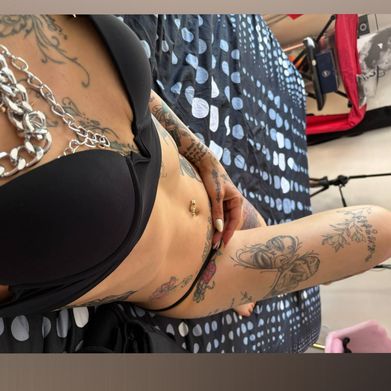 Jenny SiXx Added Photo on 2025-05-17