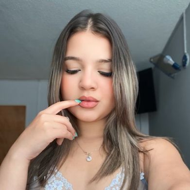 Karla Arias (karlaariass) Profile Photo Added 2025-05-05