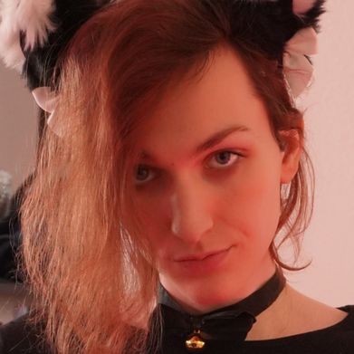 Kate (purple_kaz) OnlyFans Profile Image