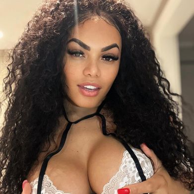 BrazilianBeauty (brazilianbeautye) Profile Photo Added 2025-05-06